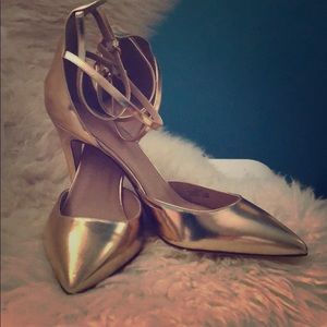 Strappy Mirror Metallic Pumps in Blush